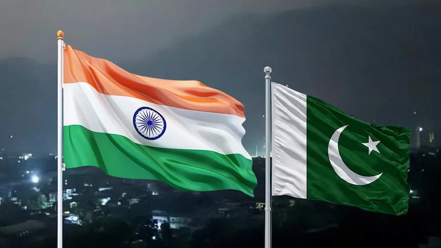 Pak: భారత్​ దౌత్యవేత్తలకు గ్యాస్, వాటర్ కట్ చేసిన పాక్