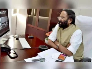 ప్రాజెక్టుల వద్ద 24 గంటలు పహారా అప్రమత్తంగా ఉండండి – మంత్రి ఉత్తమ్