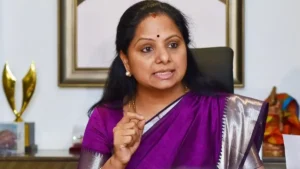 Devanapalli-కవిత సస్పెన్షన్, కొత్త వివాదం: ఆమె ఇంటిపేరుపై బీఆర్‌ఎస్ శ్రేణుల నిరసన