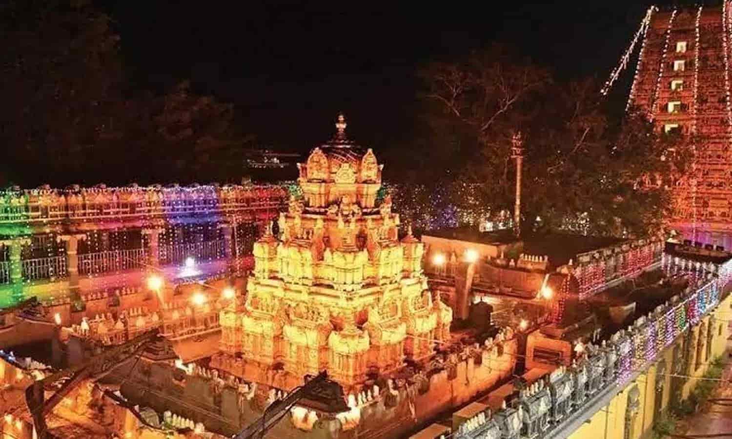 Chandrababu-దసరా ఉత్సవాల ఆహ్వానపత్రిక ఆవిష్కరించిన సిఎం చంద్రబాబు