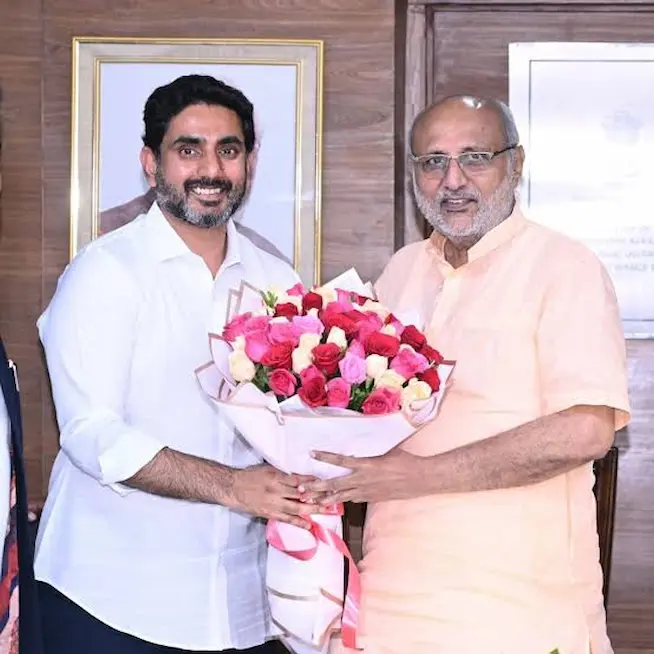 Latest News: Nara Lokesh – భారత ఉపరాష్ట్రపతిగా ఎన్నికైన సీపీ రాధాకృష్ణన్‌కు శుభాకాంక్షలు తెలిపిన నారా లోకేశ్