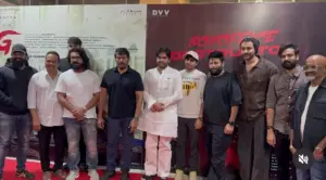 పవన్‏తో కలిసి ఓజీ సినిమా చూసిన చిరంజీవి, రామ్ చరణ్..