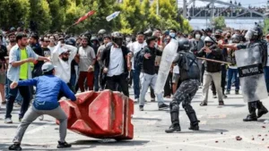 Nepal – నేపాల్‌లో చిక్కుకున్న వారికి భారత్ హెల్ప్ లైన్