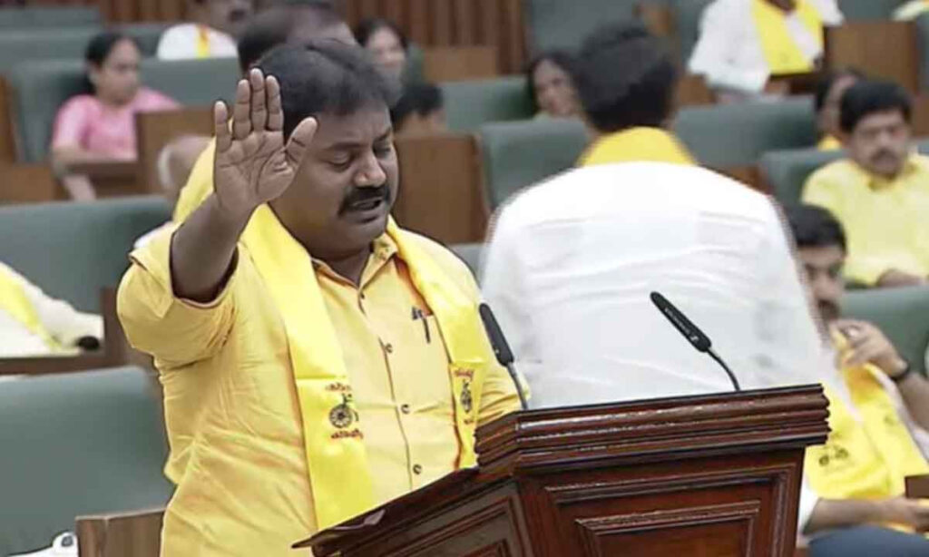 Telugu News: MLA-కూటమి ప్రభుత్వానికి ఆటో డ్రైవర్ల ధన్యవాదాలు: ఎమ్మెల్యే వర్లకుమార్ రాజా