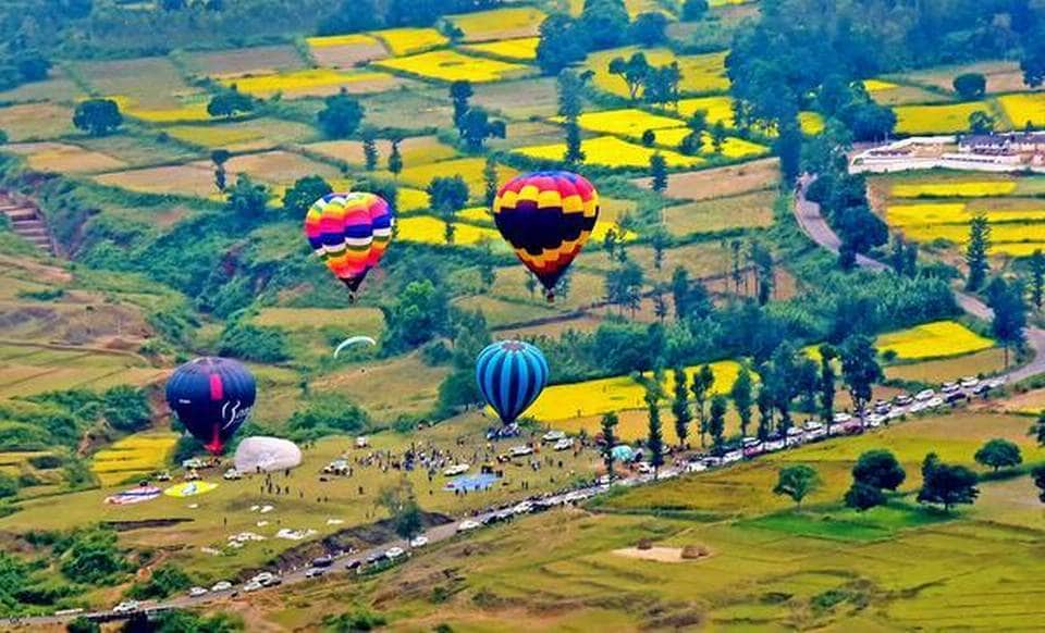 Vaartha live news : Andhra Pradesh : అరకు వెళ్లే పర్యాటకులకు గుడ్ న్యూస్ .. హాట్ ఎయిర్ బెలూన్ ప్రారంభం