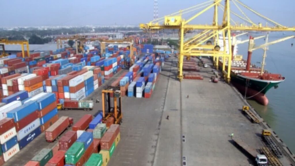 Vaartha live news : Exports : అమెరికాకు భారీగా తగ్గుతున్న భారత ఎగుమతులు