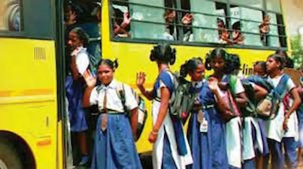 News Telugu: Bangalore school children – స్కూలులో కన్నా బస్సులోనే ఎక్కువ సమయం గడుపుతున్నాం..