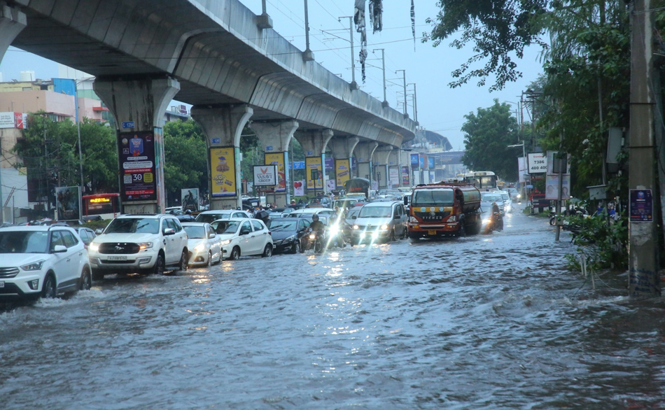 Hyderabad rain : హైదరాబాద్ కి వర్షము ముప్పు