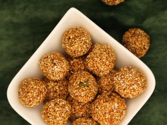 Sesame Jaggery Laddu - రోజూ ఒక నువ్వుల లడ్డూ తింటే ఎంతో మంచిది