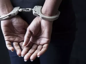 ప్రియుడితో కలిసి భర్తపై హత్యాయత్నం..భార్య అరెస్టు