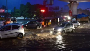 హైదరాబాద్‌లో భారీ వర్షం..ఒకరు మృతి, ఇద్దరు గల్లంతు