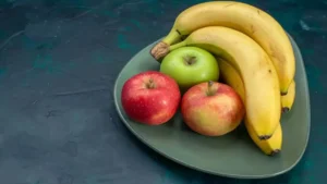 బరువు తగ్గే వారికి అరటి మరియు ఆపిల్ మధ్య ఏది మేలైనది?