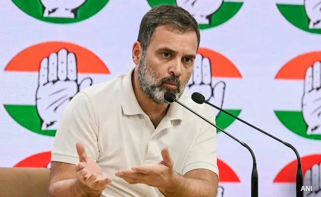 Rahul Gandhi -   ప్రెస్‌ మీట్‌తో  చిక్కుల్లోపడ్డ  కాంగ్రెస్‌ అగ్రనేత  రాహుల్‌
