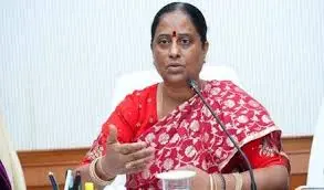 Konda Surekha-పులిగుండాల జ్యూట్ బ్యాగ్లు అందరికీ ఆదర్శం