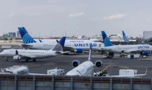 Dallas-యుఎస్ ఎయిర్పోర్టులో టెక్నికల్ సమస్య.. 20శాతం విమానాలు రద్దు