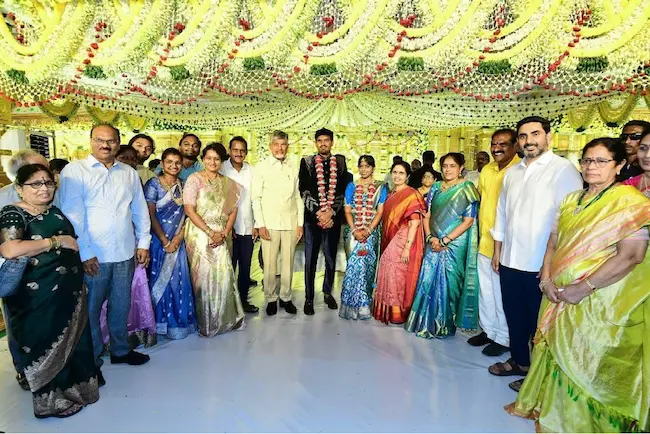 News telugu: Chandrababu Naidu– రామానాయుడు కుమార్తె వివాహానికి హాజరైన సీఎం చంద్రబాబు, నారా లోకేశ్