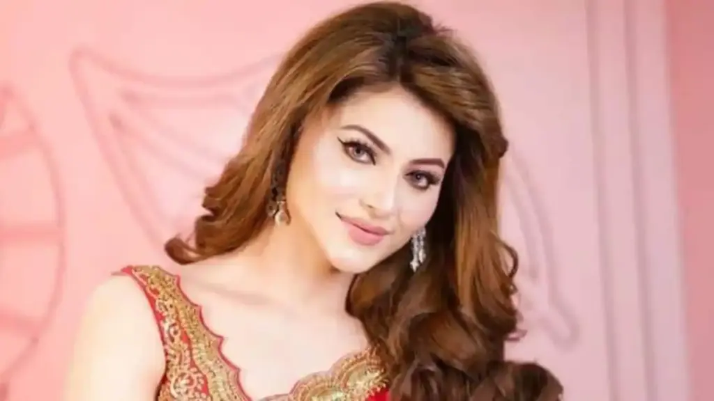 Latest News: ED: ఆన్‌లైన్ బెట్టింగ్ యాప్ కేసు.. ఈడీ విచారణకు హాజరైన నటి ఊర్వశి రౌతేలా