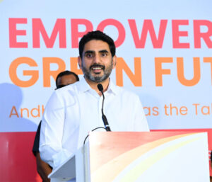 కడపలో స్మార్ట్ కిచెన్ ప్రారంభించిన లోకేశ్