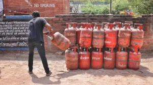 Gas Cylinder – గ్యాస్ సిలిండర్ గడువు ముగిసిందా? ఇలా చెక్ చేసుకోవచ్చు