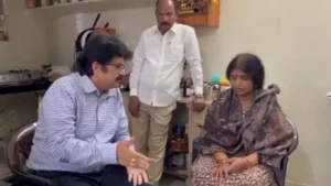 Collector Hanumantha Rao – మాజీ డీఎస్పీ నళినిని కలిసిన కలెక్టర్ హనుమంతరావు