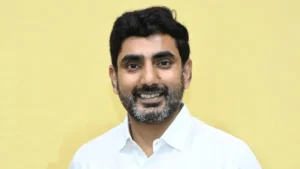Nara lokesh -నేపాల్ బాధితులతో వీడియో కాల్ తో మంత్రి లోకేశ్‌ ఓదార్పు