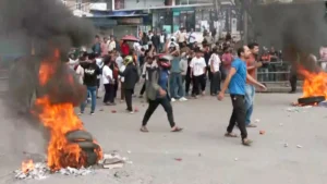 భారతీయులను ఆదుకోవాలంటూ నేపాల్ లో ఓ మహిళ వేడుకోలు..