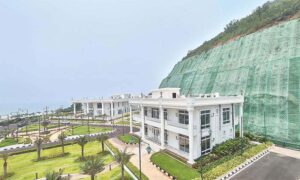 రుషికొండ ప్యాలెస్ను మెంటల్ ఆసుపత్రిగా మార్చాలి – గోవా గవర్నర్