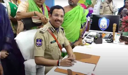VC Sajjanar : హైదరాబాద్ పోలీస్ కమిషనర్‌గా బాధ్యతలు స్వీకరించారు