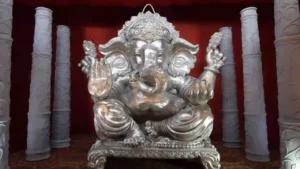 Silver Ganesh-విశాఖలో వెండి గణపతి: భక్తులకు కన్నుల పండుగ