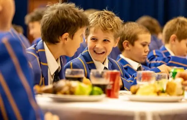 News telugu: Delhi Public School: బర్త్‌డే బంప్స్ పేరుతో 9వ తరగతి విద్యార్థిపై దాడి