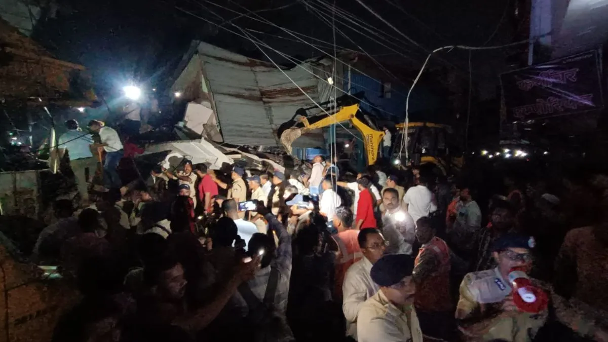 Madhya Pradesh : ఇండోర్‌లో 3 అంతస్తుల భవనం కూలి ఇద్దరు మృతి