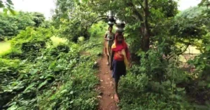 Remote village – కొండల మధ్యలో నీరు మహమ్మారి గుప్పిట్లో ఓ గ్రామం విలవిల