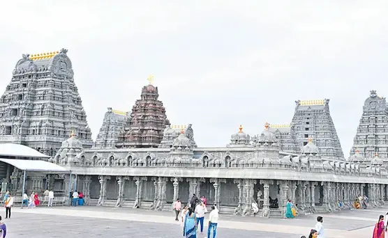 Latest News: Yadagirigutta Temple – యాదగిరిగుట్ట ఆలయానికి మూడంతస్తుల ఇంటిని విరాళమిచ్చిన భక్తుడు