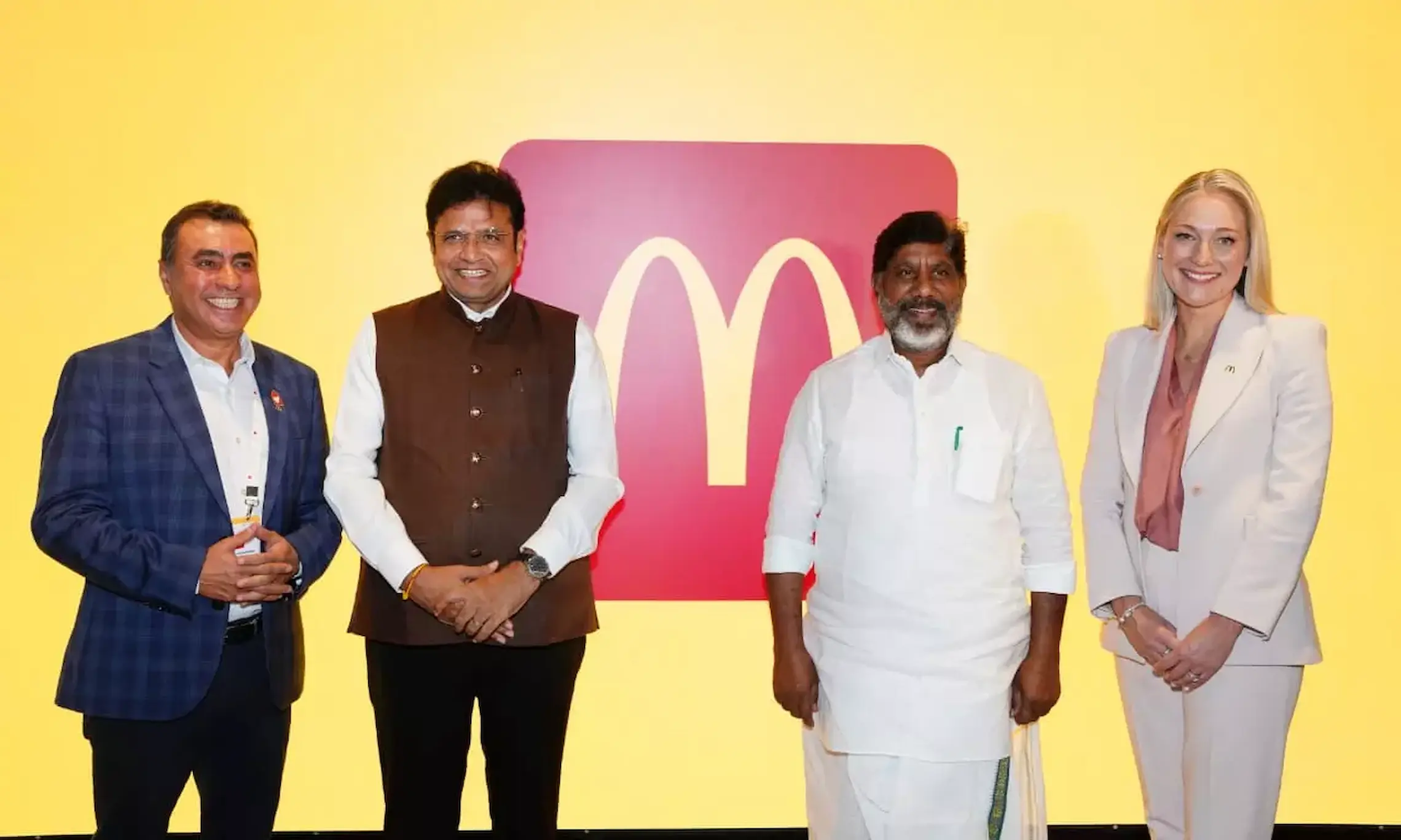McDonald s: HYDలో మెక్ డొనాల్డ్స్ ప్రారంభించిన డిప్యూటీ CM భట్టి, మంత్రి శ్రీధర్ బాబు