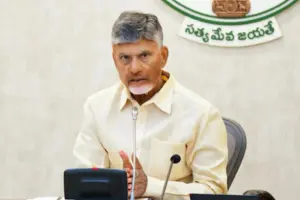 పనిచేయకుంటే ప్రజల ముందు నిలబెడతా: CBN