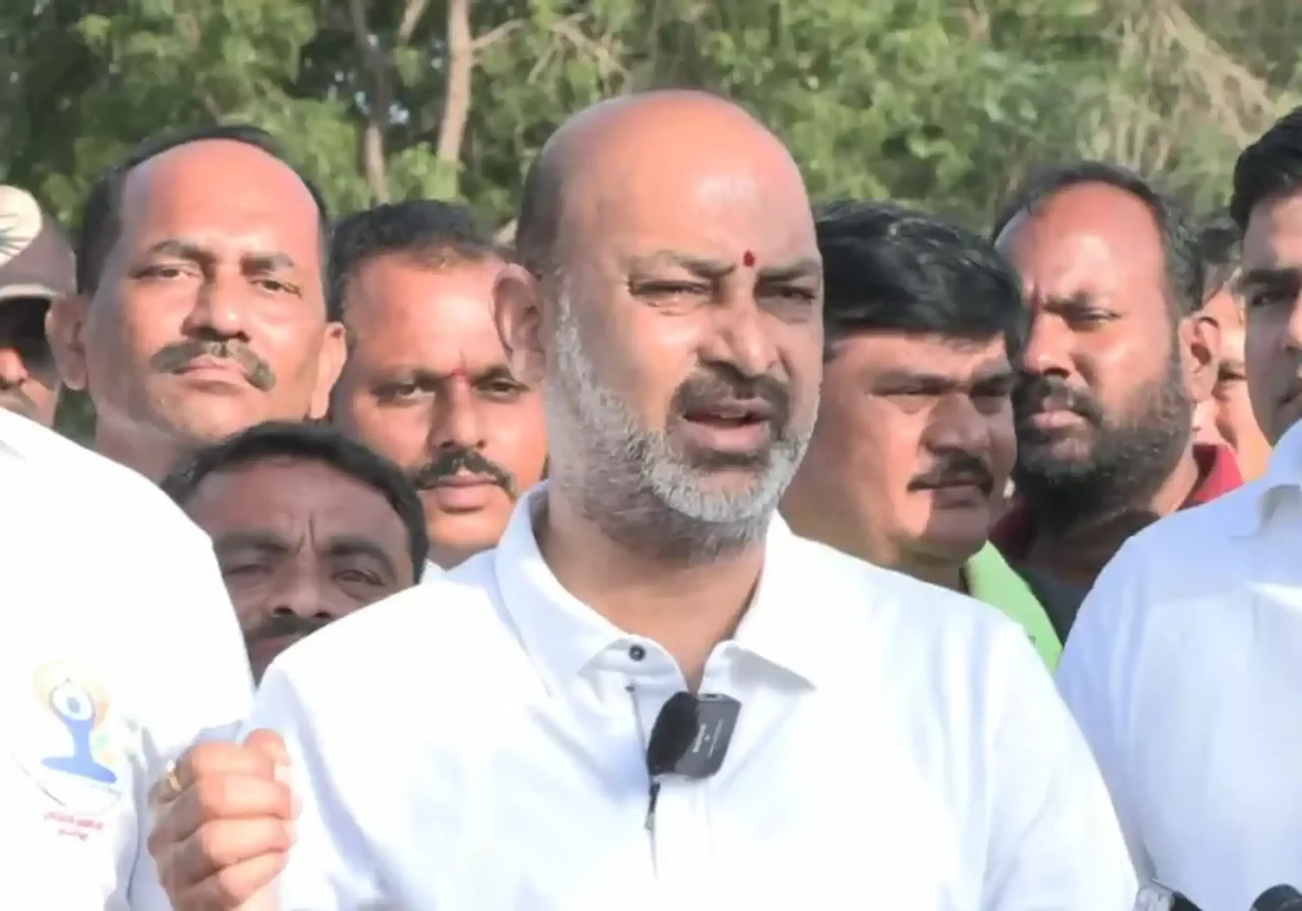 TG: మావోయిస్టులతో సంబంధాలు వెంటనే తెంచుకోవాలి: బండి సంజయ్