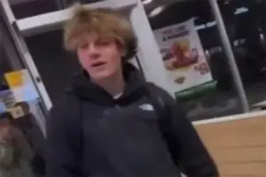 ’నీ దేశానికి వెళ్లిపో..” భారతీయుడిపై కెనడా యువకుడి ఘాటు వ్యాఖ్యలు