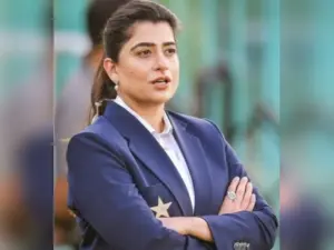 ఆజాద్ కశ్మీర్ వ్యాఖ్యలు.. క్షమాపణ చెప్పేది లేదన్న సనా మిర్