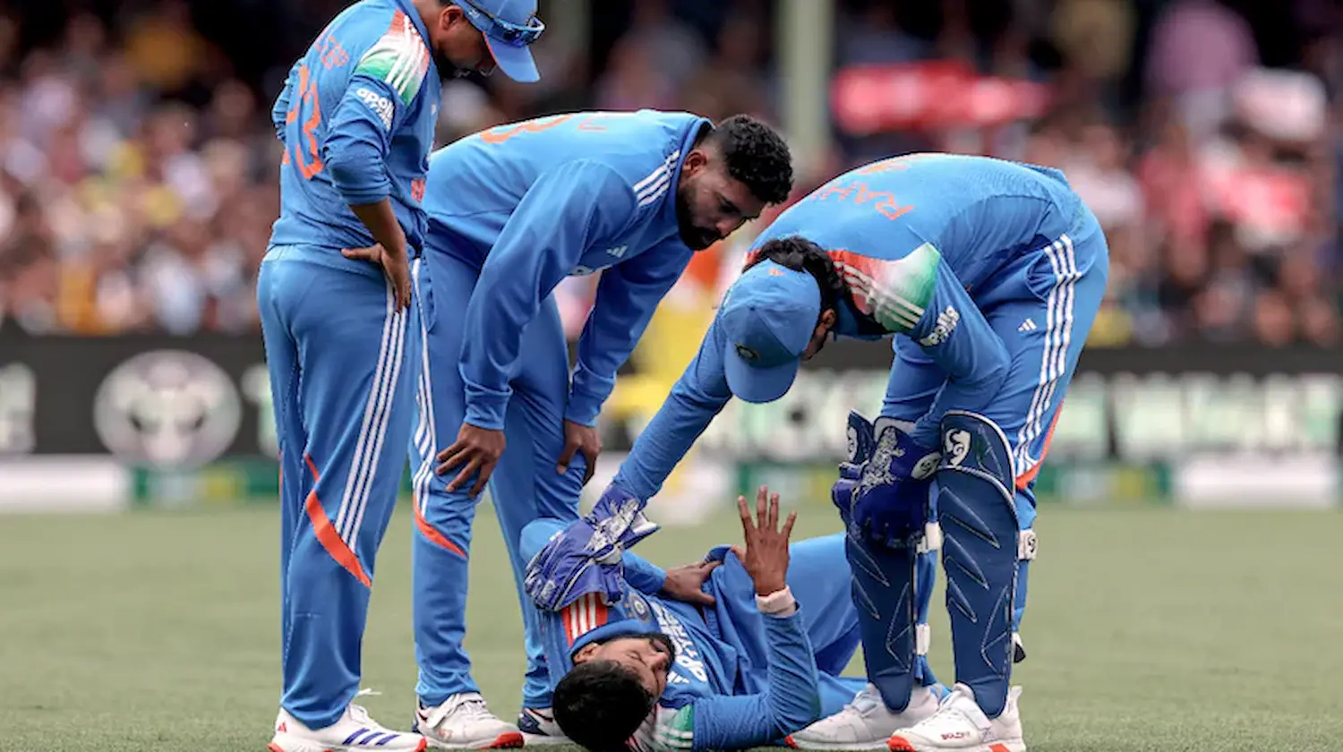 BCCI: డ్రెస్సింగ్ రూమ్‌లో స్పృహతప్పి పడిపోయిన శ్రేయస్