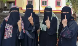 బీహార్ ఎన్నికల్లో బురఖాపై చర్చలు