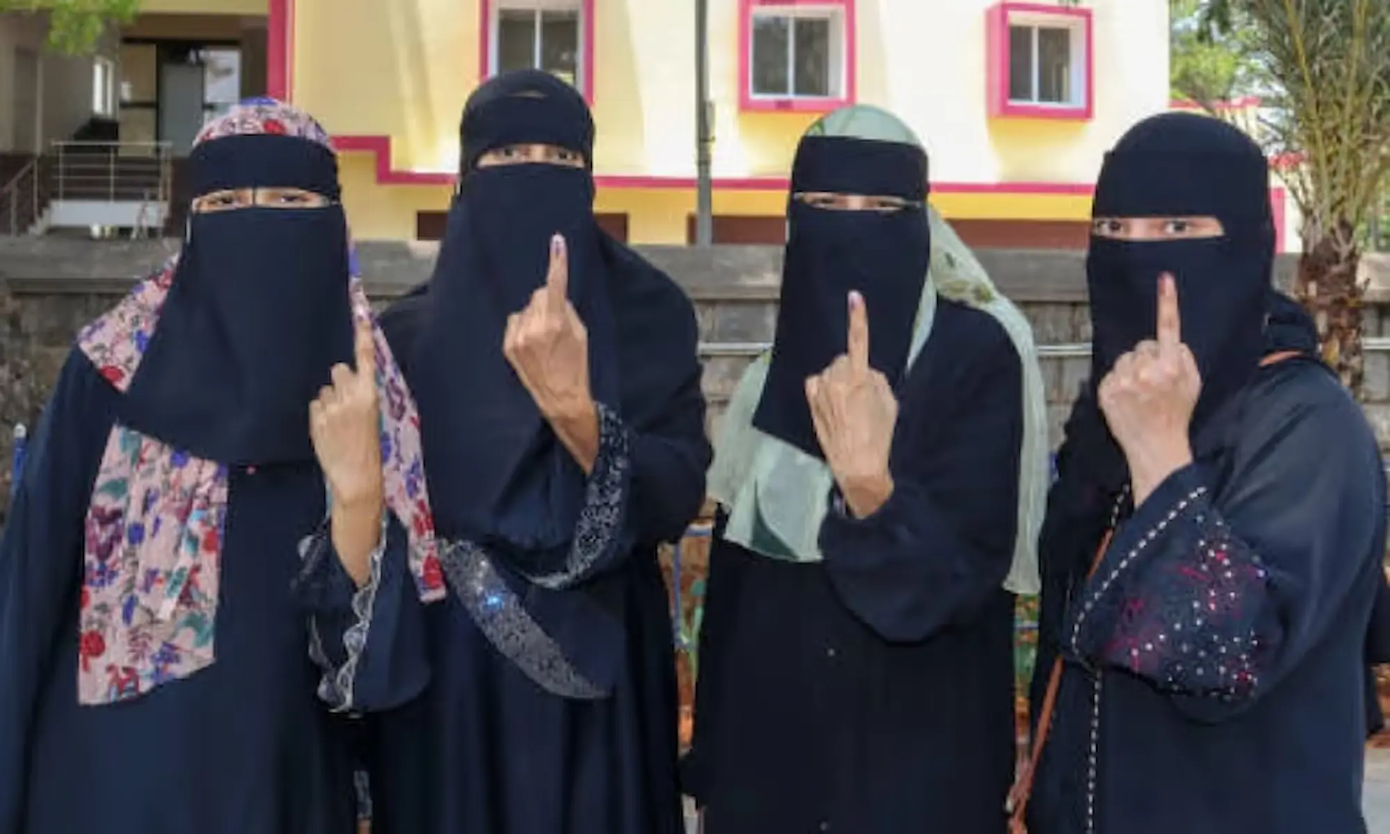 Bihar: బీహార్ ఎన్నికల్లో బురఖాపై చర్చలు