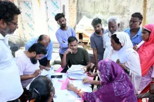 ముస్లిం ఓట్లపై ఆశలు లేవంటూ నలుగురికే సీట్లు కేటాయింపు