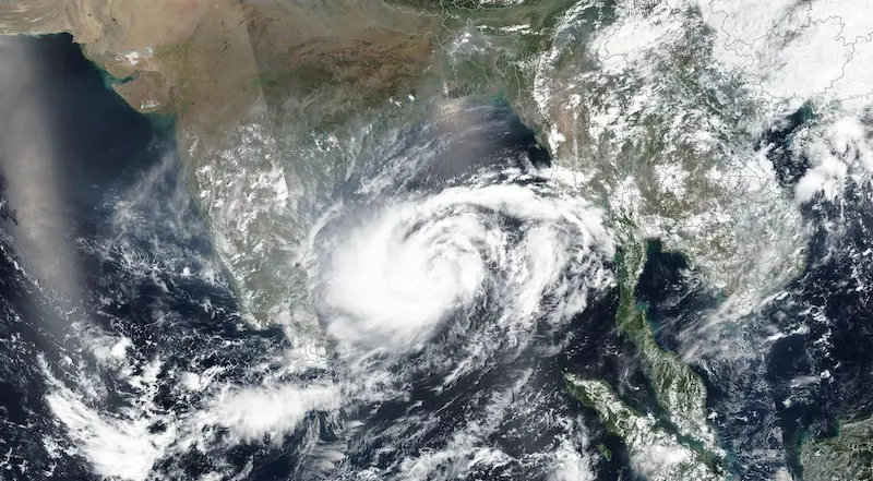 Latest News: Montha Cyclone: మొంథా తుపాను.. తెలంగాణకు భారీ వర్ష సూచన