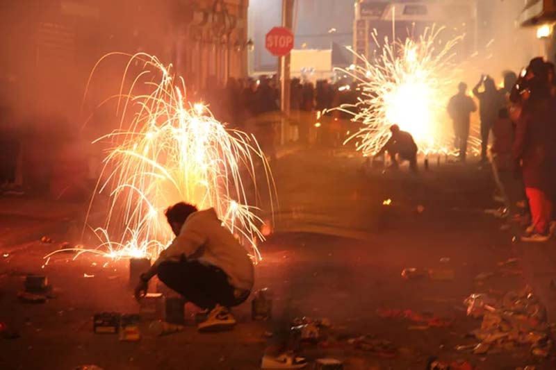 Breaking News – Diwali Celebration : దీపావళి వేడుకలు.. 19 మందికి గాయాలు