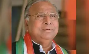 అయ్యో .. బంద్ లో కిందపడి కాంగ్రెస్ నేత వి.హనుమంతరావు