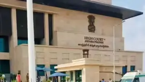 ట్రాన్స్ జెండర్లకు రిజర్వేషన్ల కల్పనపై ప్రభుత్వం నిర్ణయం తీసుకోవాలి