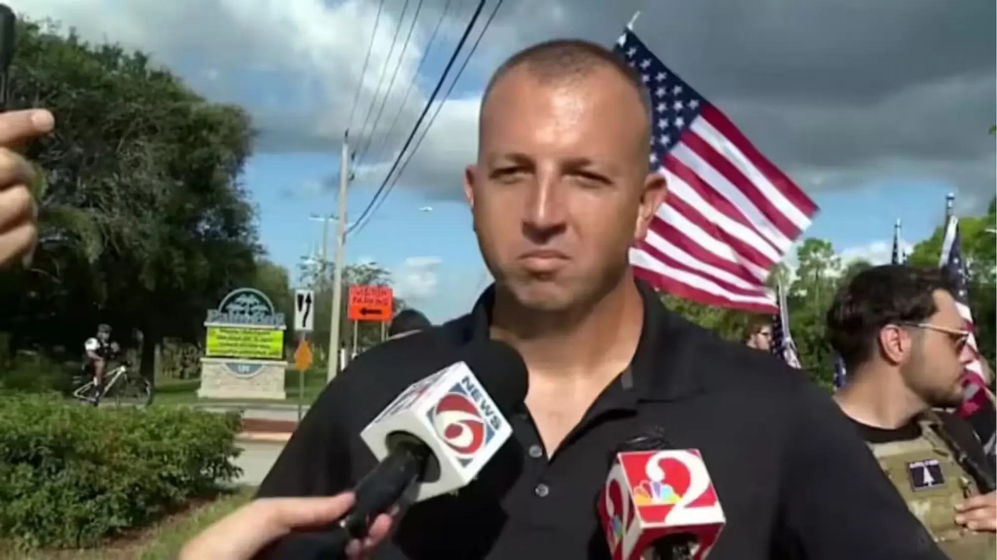 India: భారతీయులపై వివాదాస్పద వ్యాఖ్యలు: చాండ్లర్ లాంగేవిన్