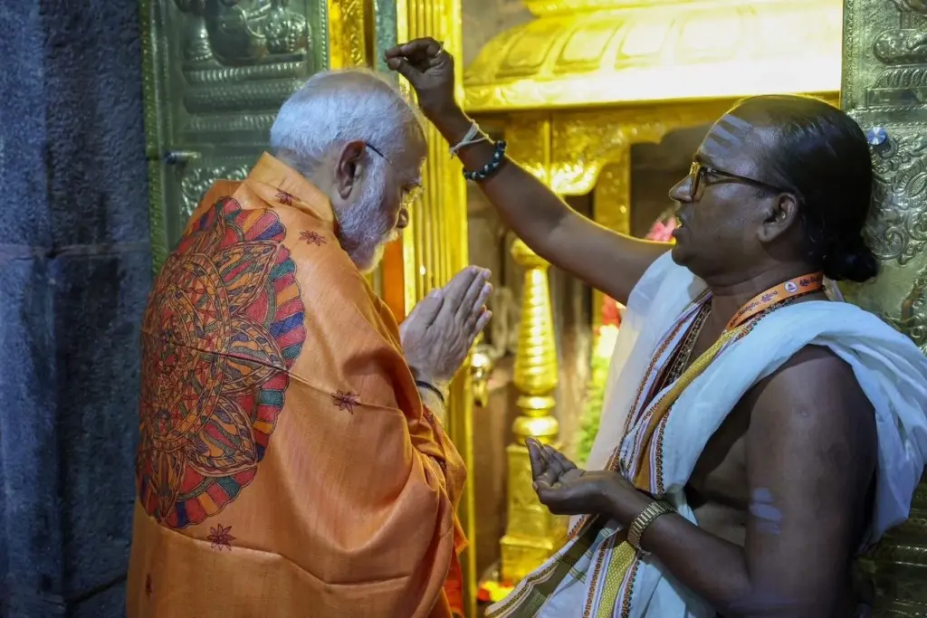  Telugu News: Srisailam: భారతీయుడి క్షేమం కోసం దేవుని వేడుకున్న మోదీ