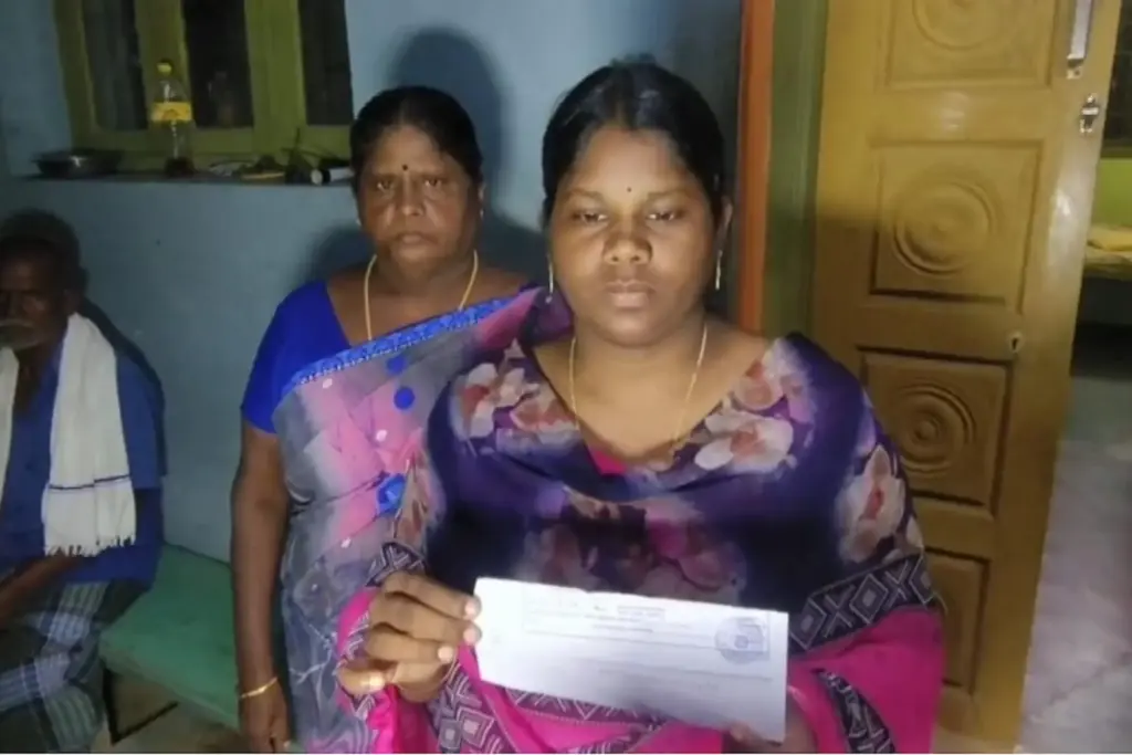 Latest News: Karur stampede: కరూర్ తొక్కిసలాట.. విజయ్ తీరును తప్పుబట్టిన బాధితురాలు