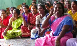 డ్వాక్రా సంఘాలకు ఇక పండగే..రుణాలపై భారీగా రాయితీలు